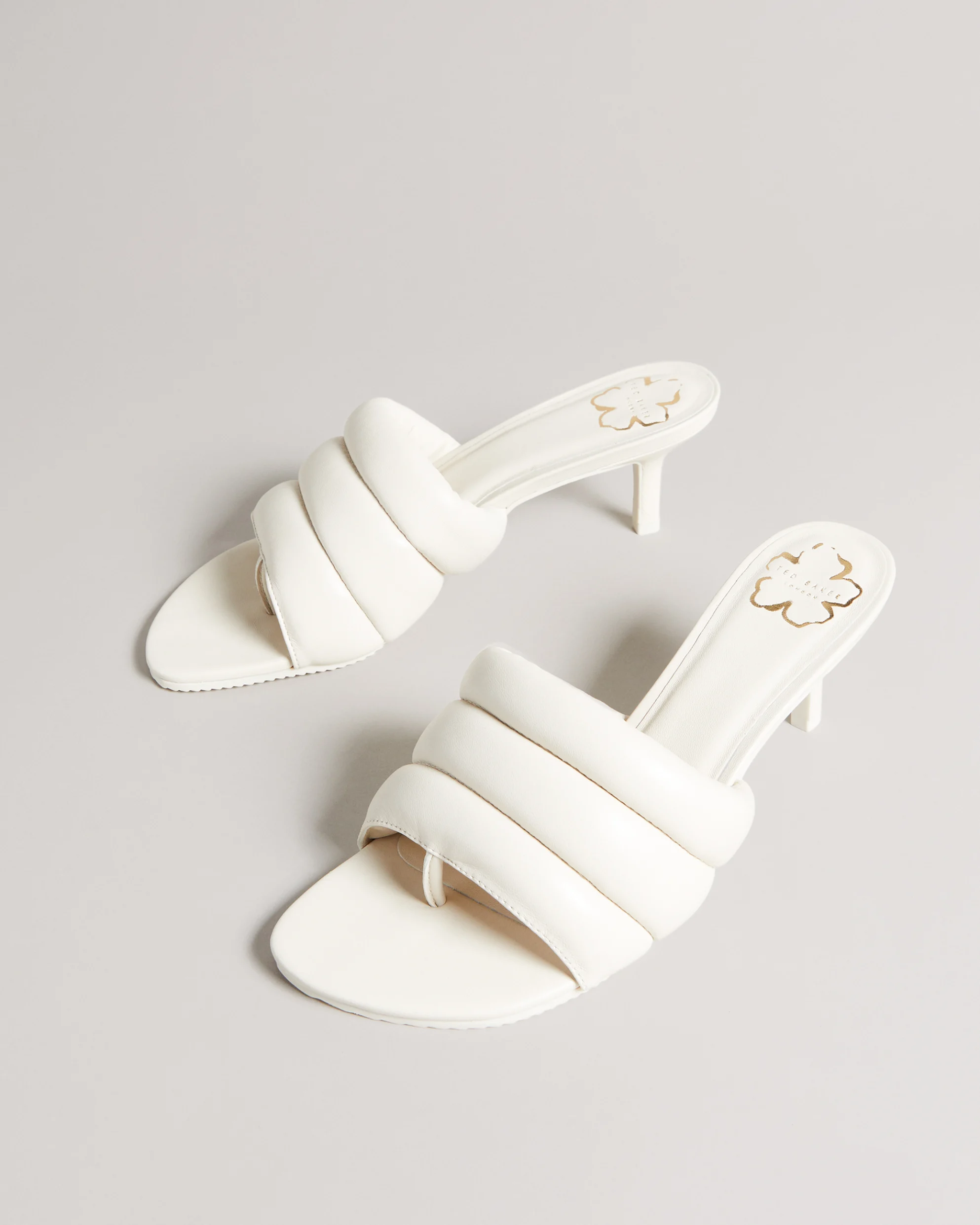 Ted Baker Lyna Ιβουάρ Δερμάτινα Mules με Λεπτό Τακούνι - Image 2