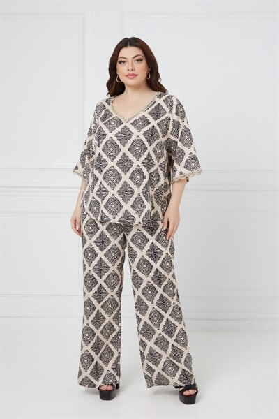 Just Perfect Μπεζ Μαύρη Παντελόνα με λάστιχο