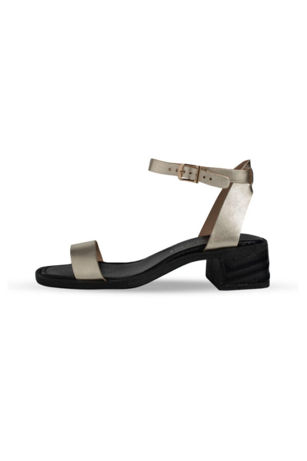 Dolce Γυναικεία Δερμάτινα Χρυσά Πέδιλα με Χαμηλό Τακούνι