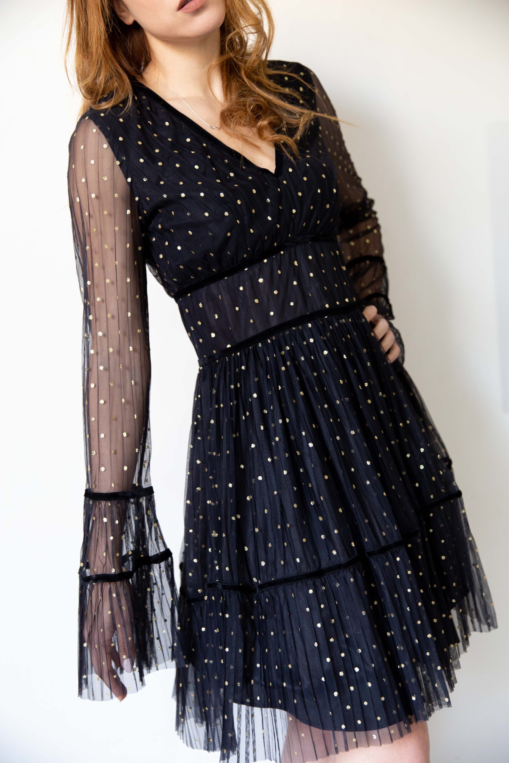 C. Manolo Μαύρο Μίνι Φόρεμα με τούλι και λαιμό V - Image 2