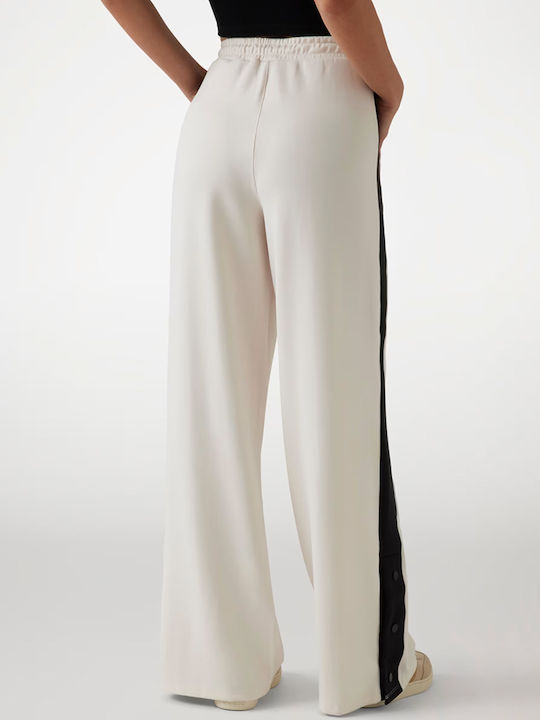 Guess Παντελόνι Φόρμας με Λάστιχο Μπεζ - Image 2