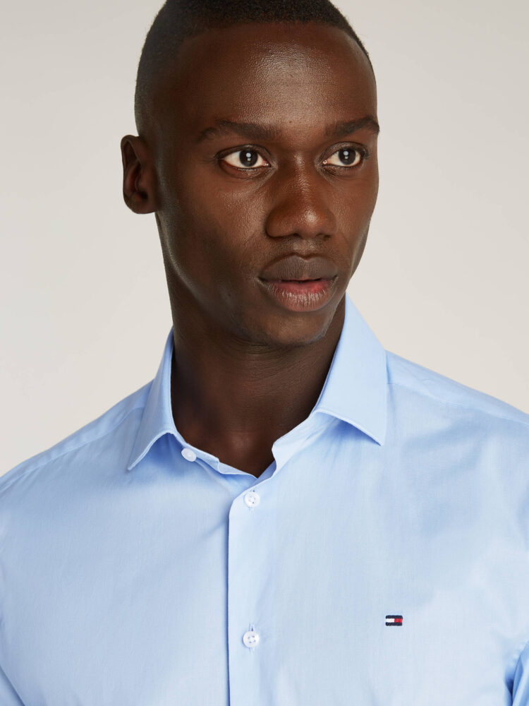 Tommy Hilfiger Μακρυμάνικo Γαλάζιο Ελαστικό Πουκάμισο Από Ποπλίνα - Image 3