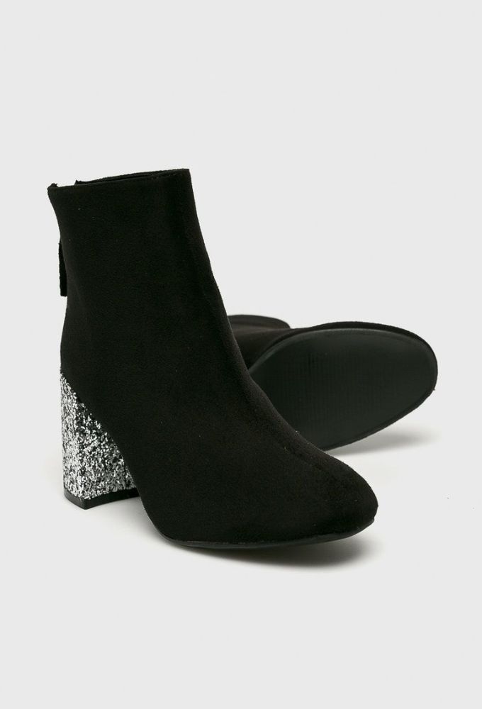 Corina Suede Γυναικεία Μποτάκια Αστραγάλου με Χοντρό Τακούνι Μαύρα - Image 2