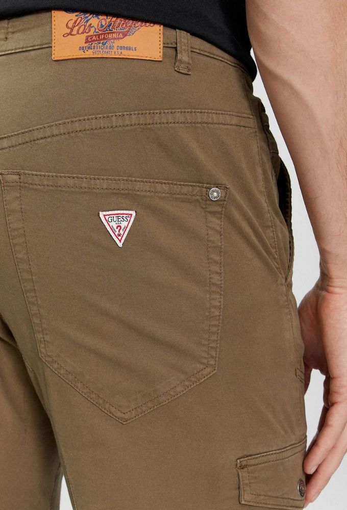 Guess Ανδρικό Παντελόνι σε Slim Εφαρμογή Χακί - Image 4