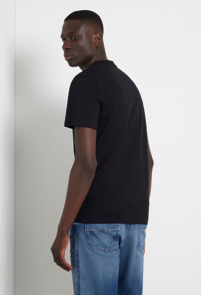 Guess Ανδρικό T-shirt Mαύρο με Τριγωνικό Λογότυπο Μπροστά - Image 4
