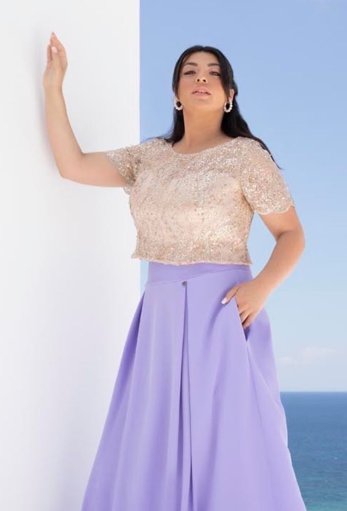 Just Perfect Plus Size Μπεζ/Χρυσό Γυναικείο Τοπ με Λαιμόκοψη - Image 3