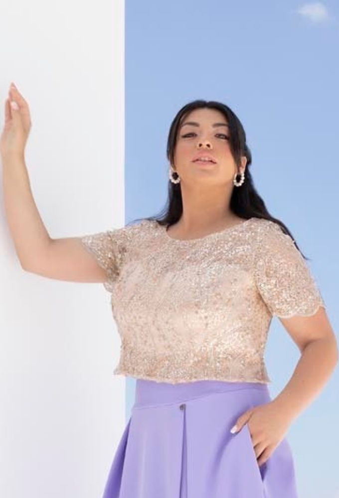 Just Perfect Plus Size Μπεζ/Χρυσό Γυναικείο Τοπ με Λαιμόκοψη