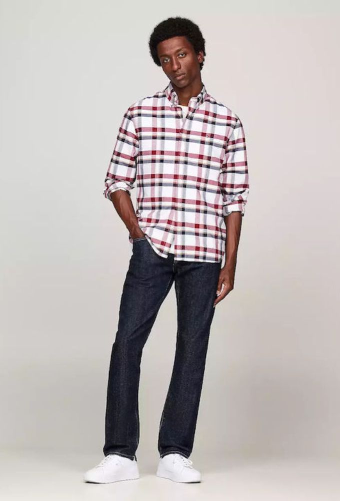 Tommy Hilfiger Ανδρικό Πουκάμισο Βαμβακερό Καρό με Κανονική Γραμμή Μπορντo - Image 3