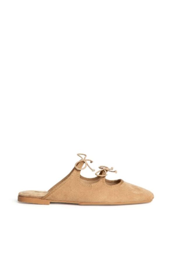 Corina Mules με Χαμηλό Τακούνι σε Καφέ Χρώμα